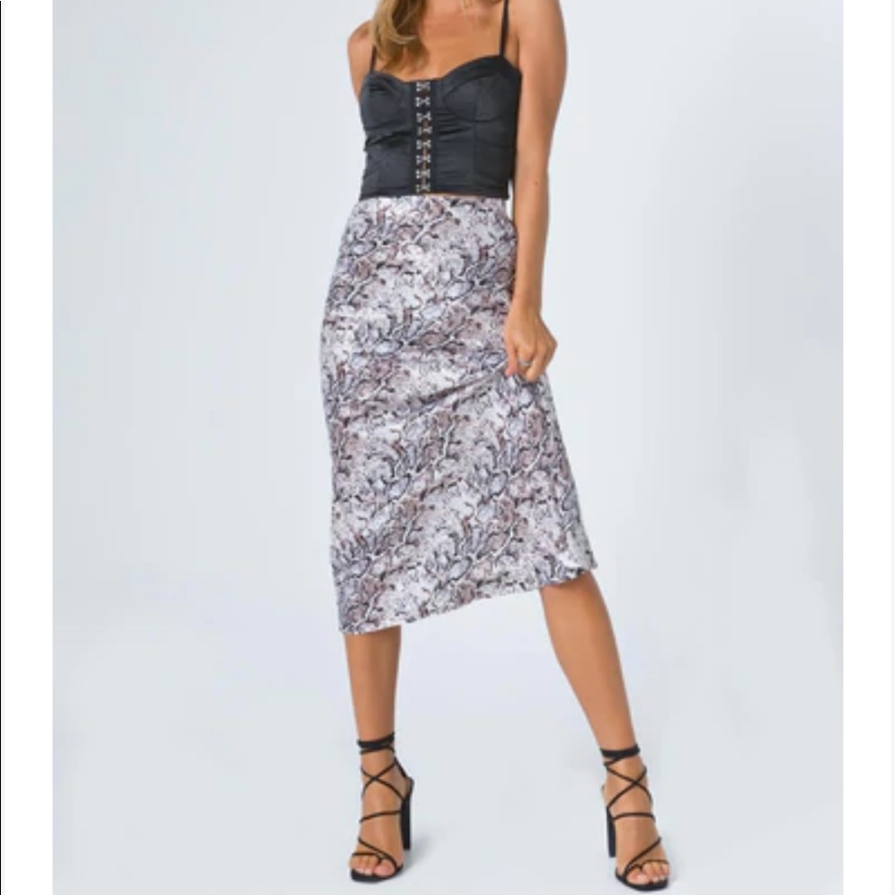 PRINCESS POLLY LAILAH MIDI SKIRT NWT